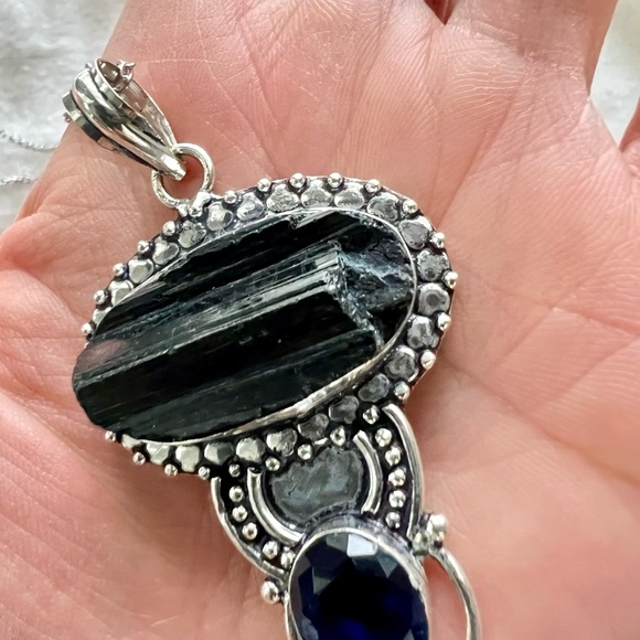 925 Gorgeous! Ornate RAW Black Tourmaline + Tanzanite Pendant Necklace - Picture 6 of 9